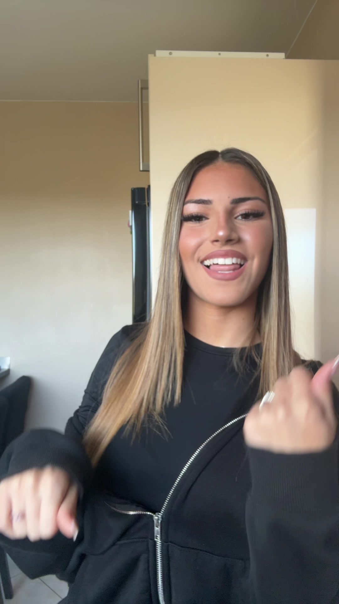 @𝐸𝐴