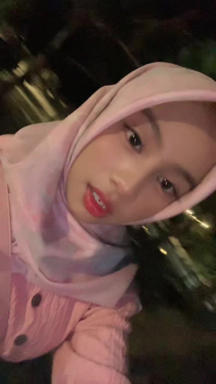 @strawbvrri🍓🍰