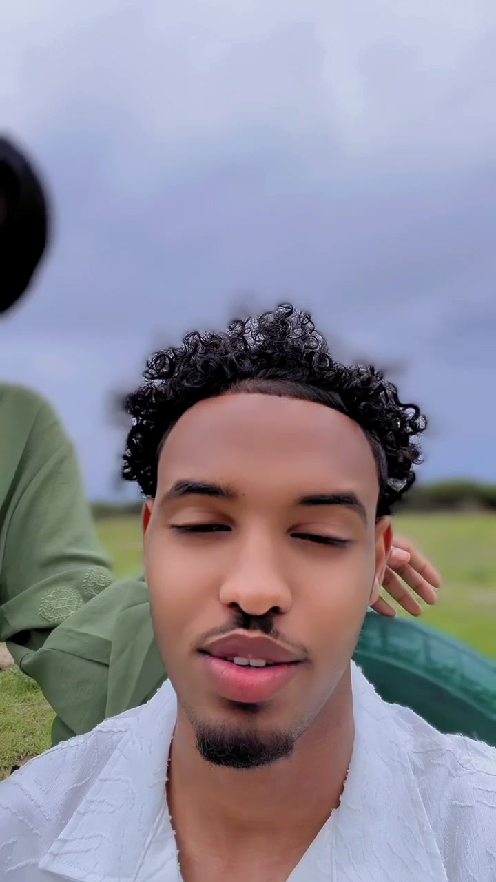 @NazroudeiN
