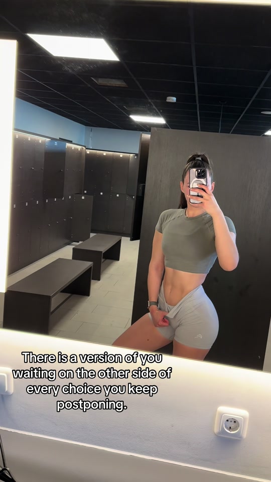 @V A N E S S A 💫