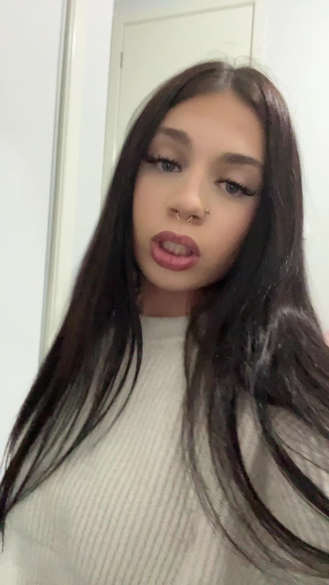 @Chloe Mooneyꨄ