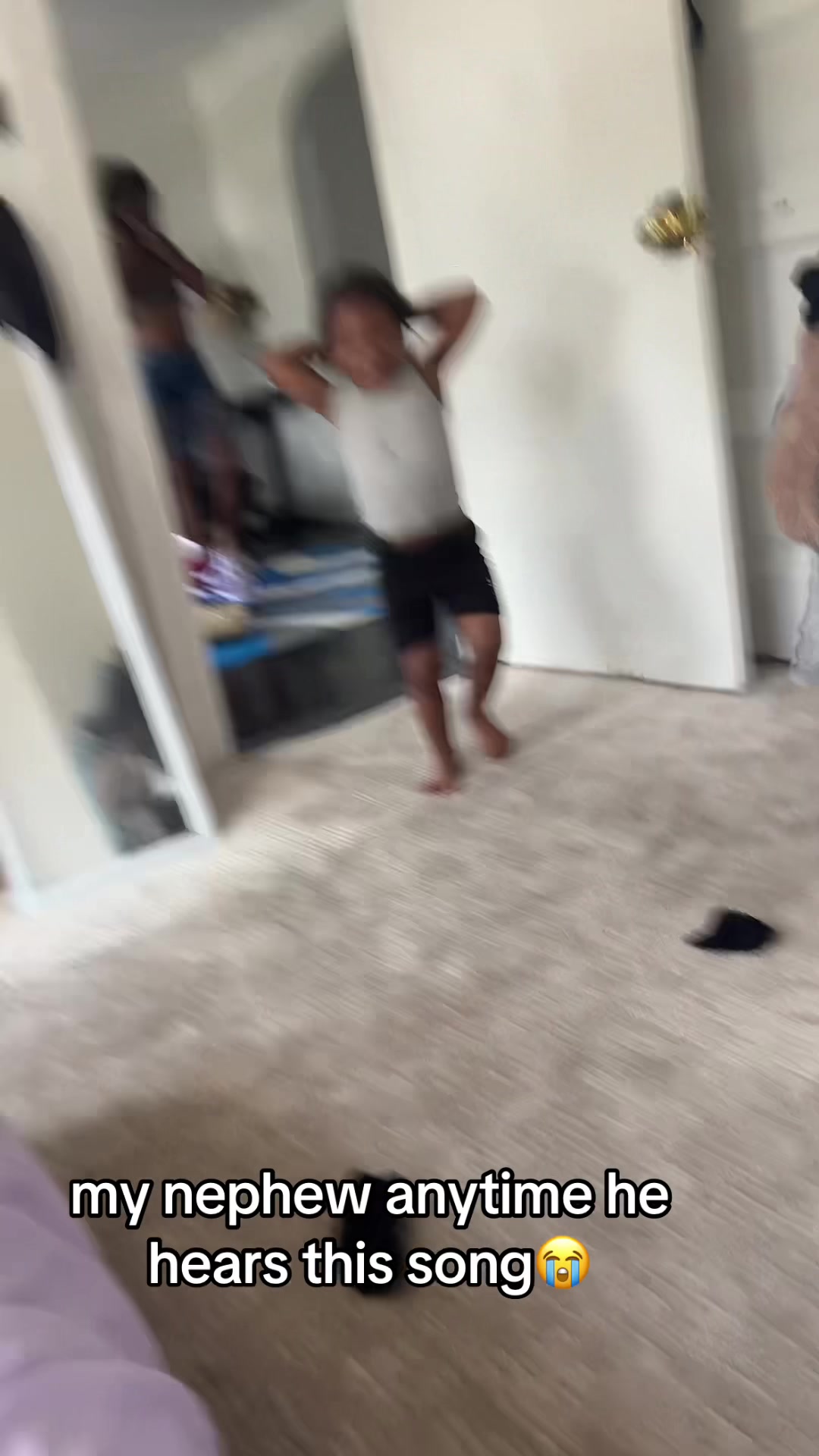 @Myia