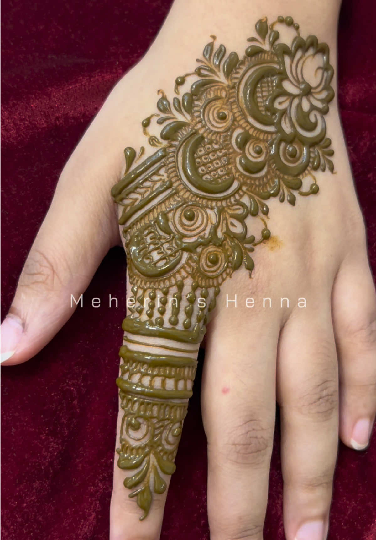 @Meherin's Henna