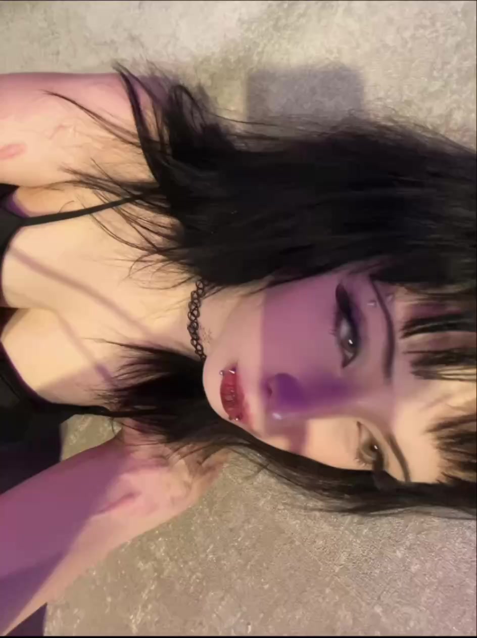 @Lirr1kaaq