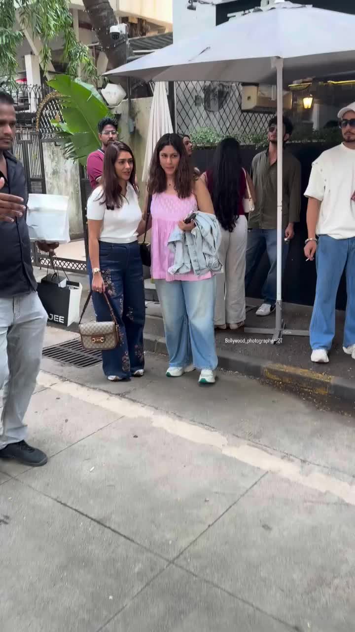 @mrunalthakur
