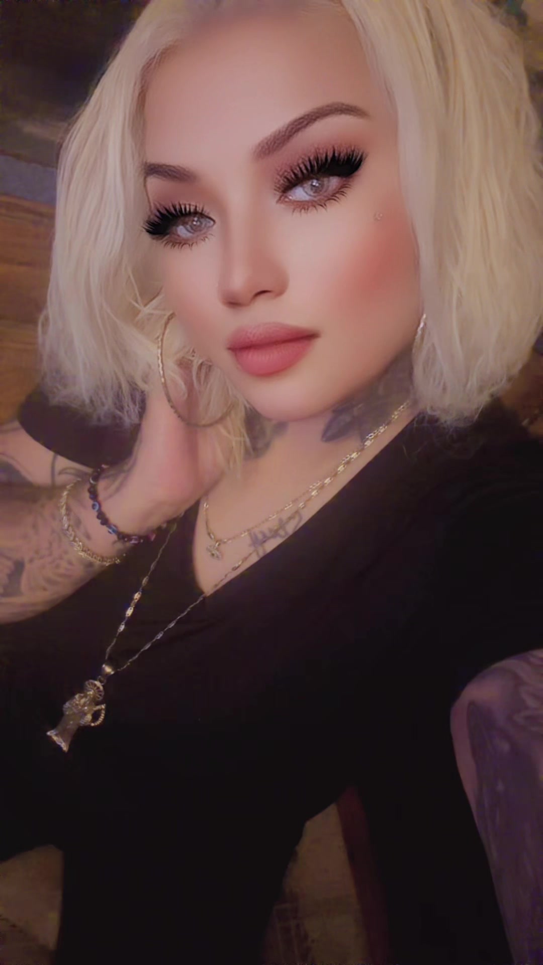 @Blonde