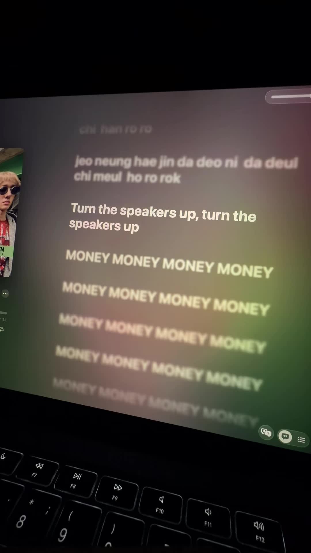 @𝙻𝚈𝚁𝙸𝙲𝚂