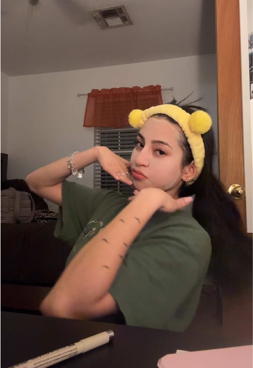 @__Lacynda__
