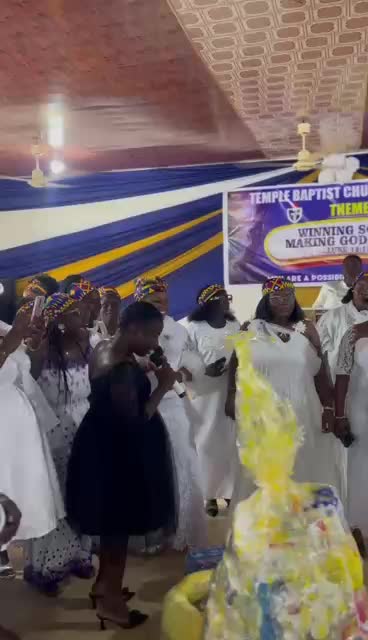 @Queens Arise Tina G
