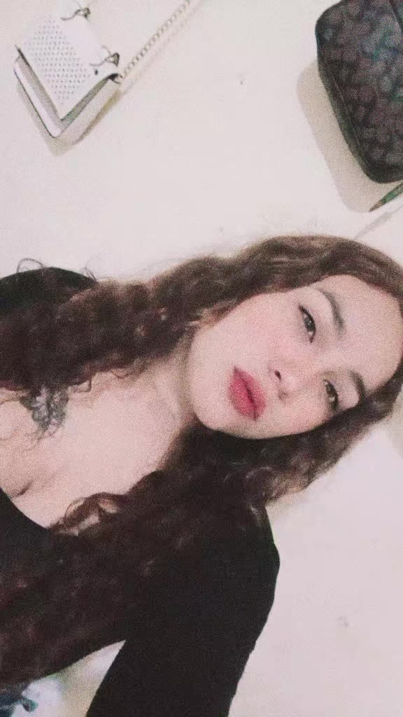 @Dvg🖤🧔🏻&zwj;♀️