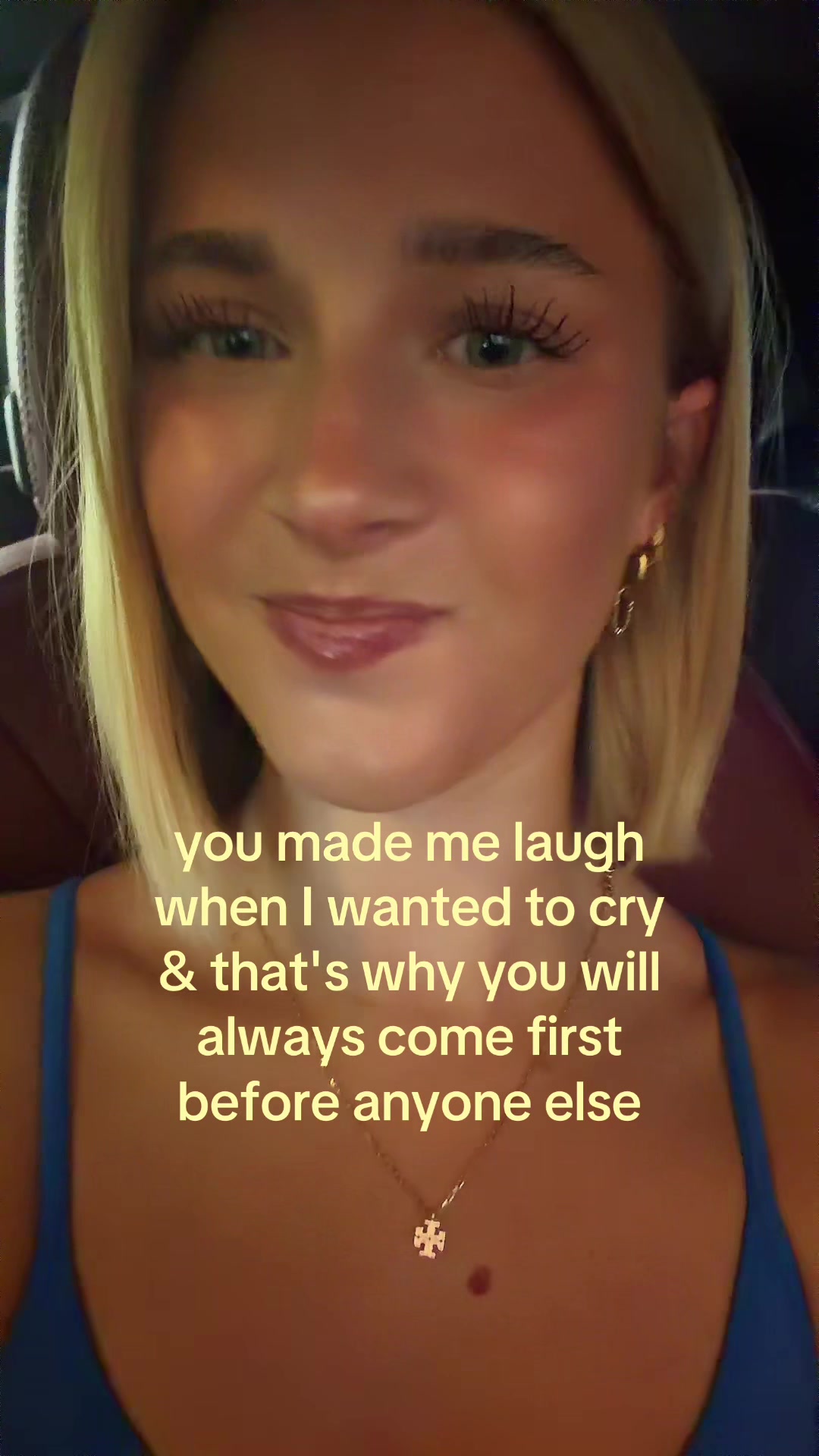 @theelliebarker