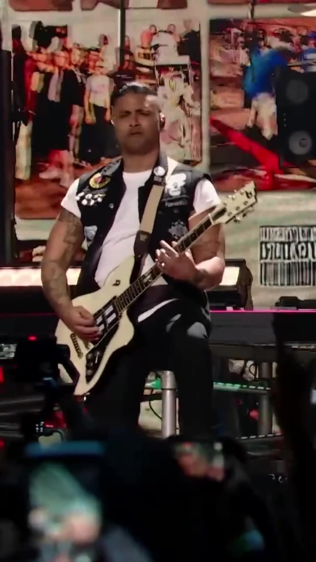 @Sum 41