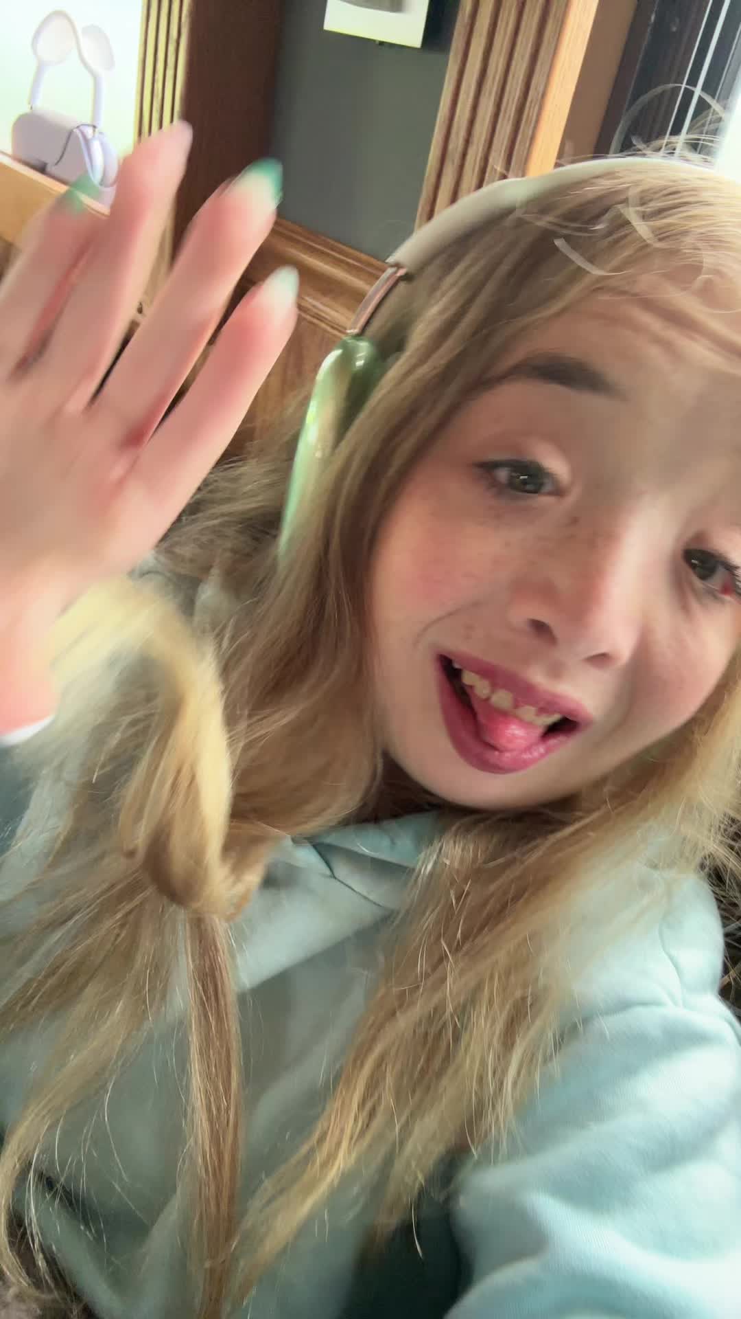 @Hannah Lou