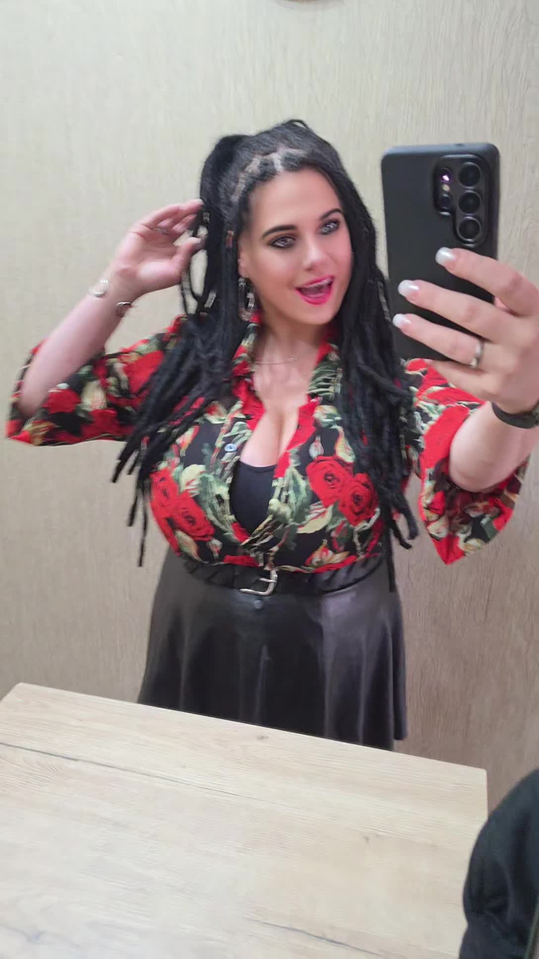 @Nadine Anna Ebanga Meyanga