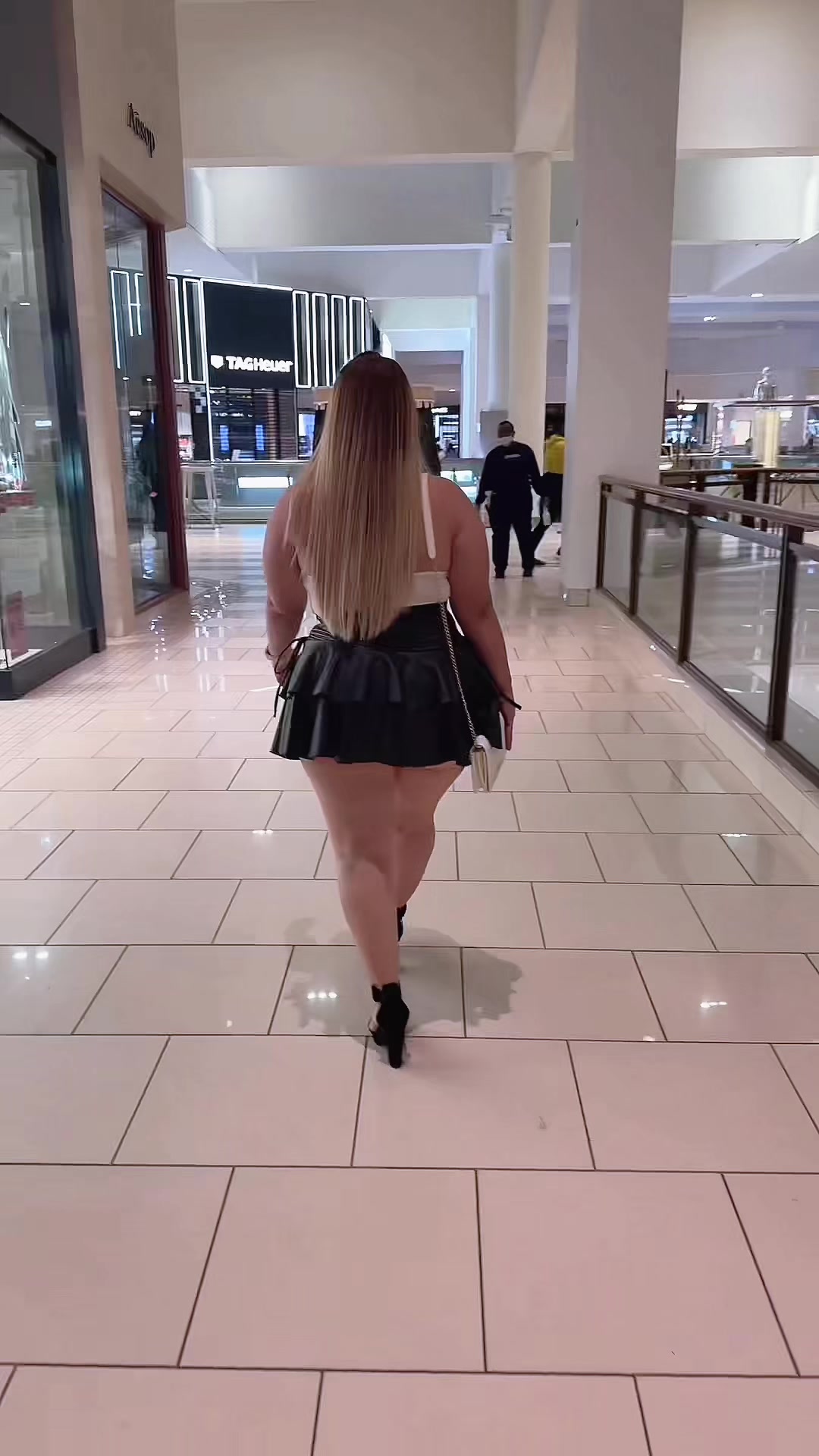 @Tu chikita bella