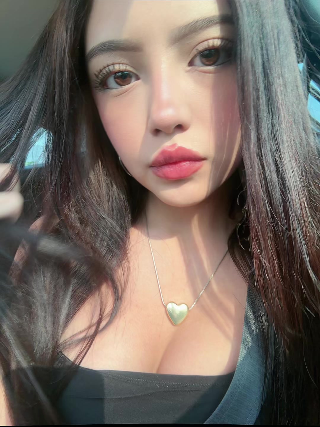 @𝒶𝓁𝒾 🍒