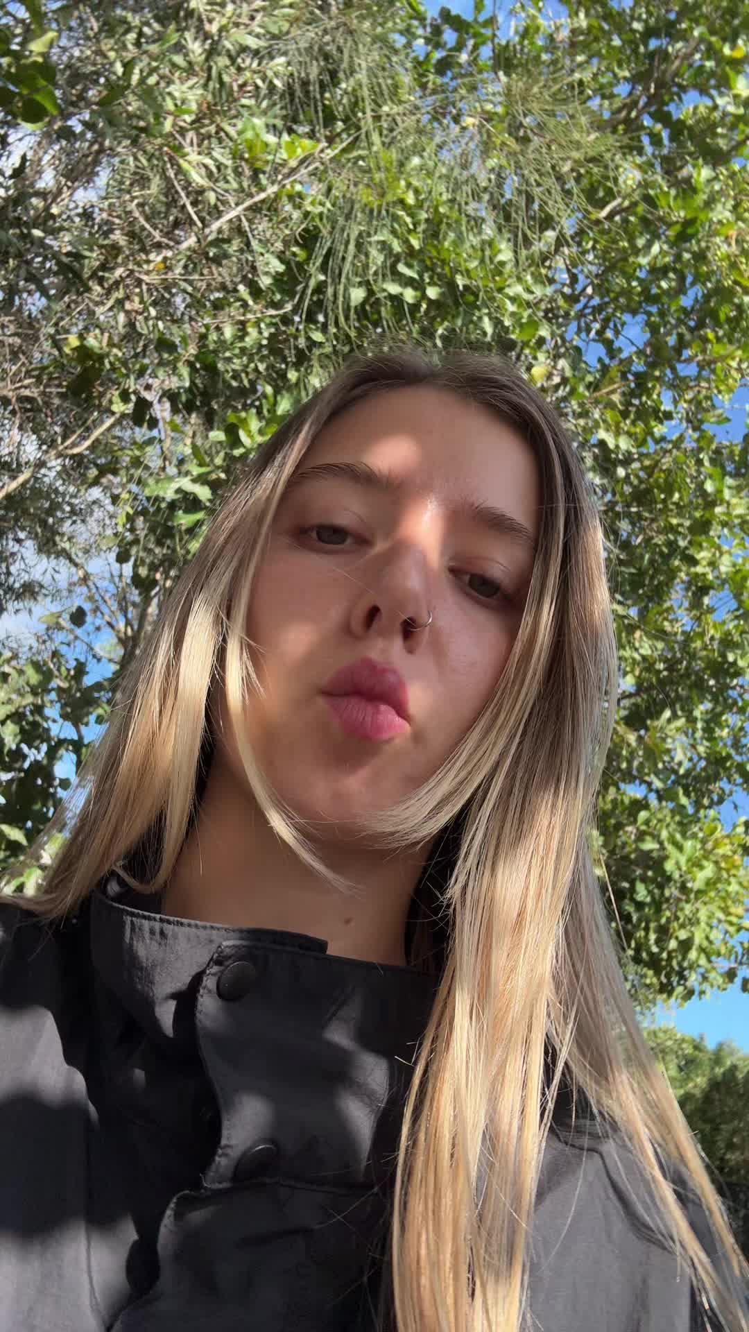 @ella