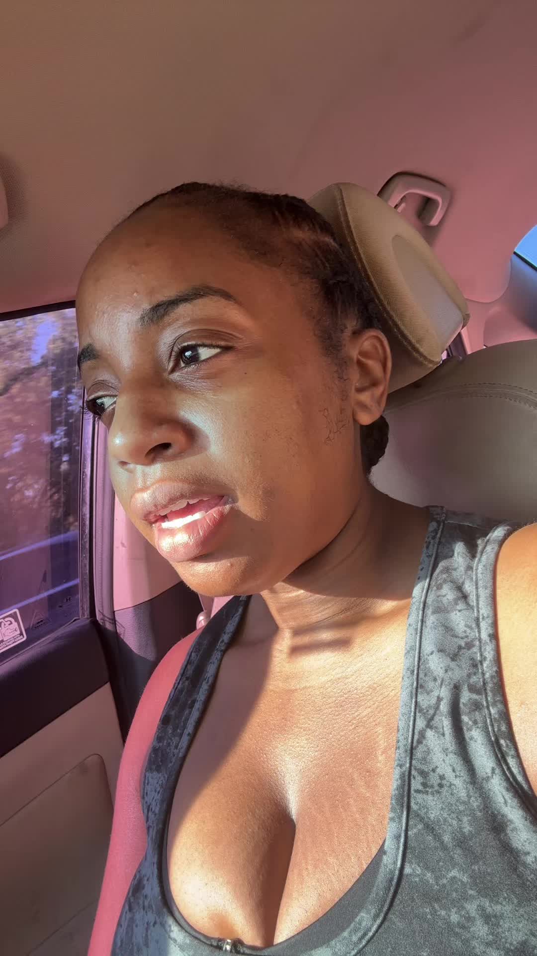 @comewithkira