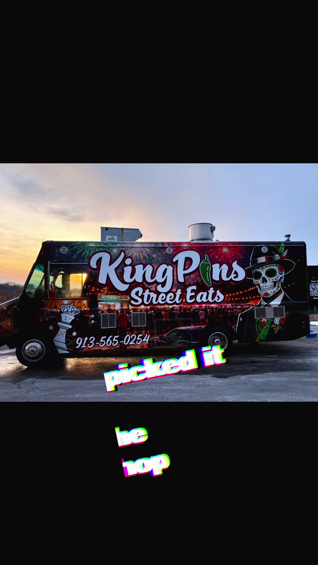 @QueenPins Taco Truck