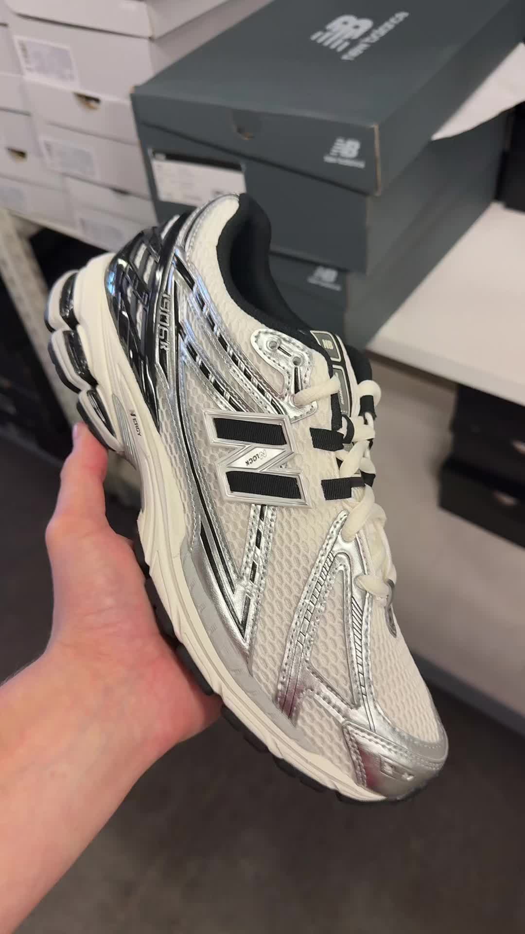 @VERIFIED SNEAKER DEALS