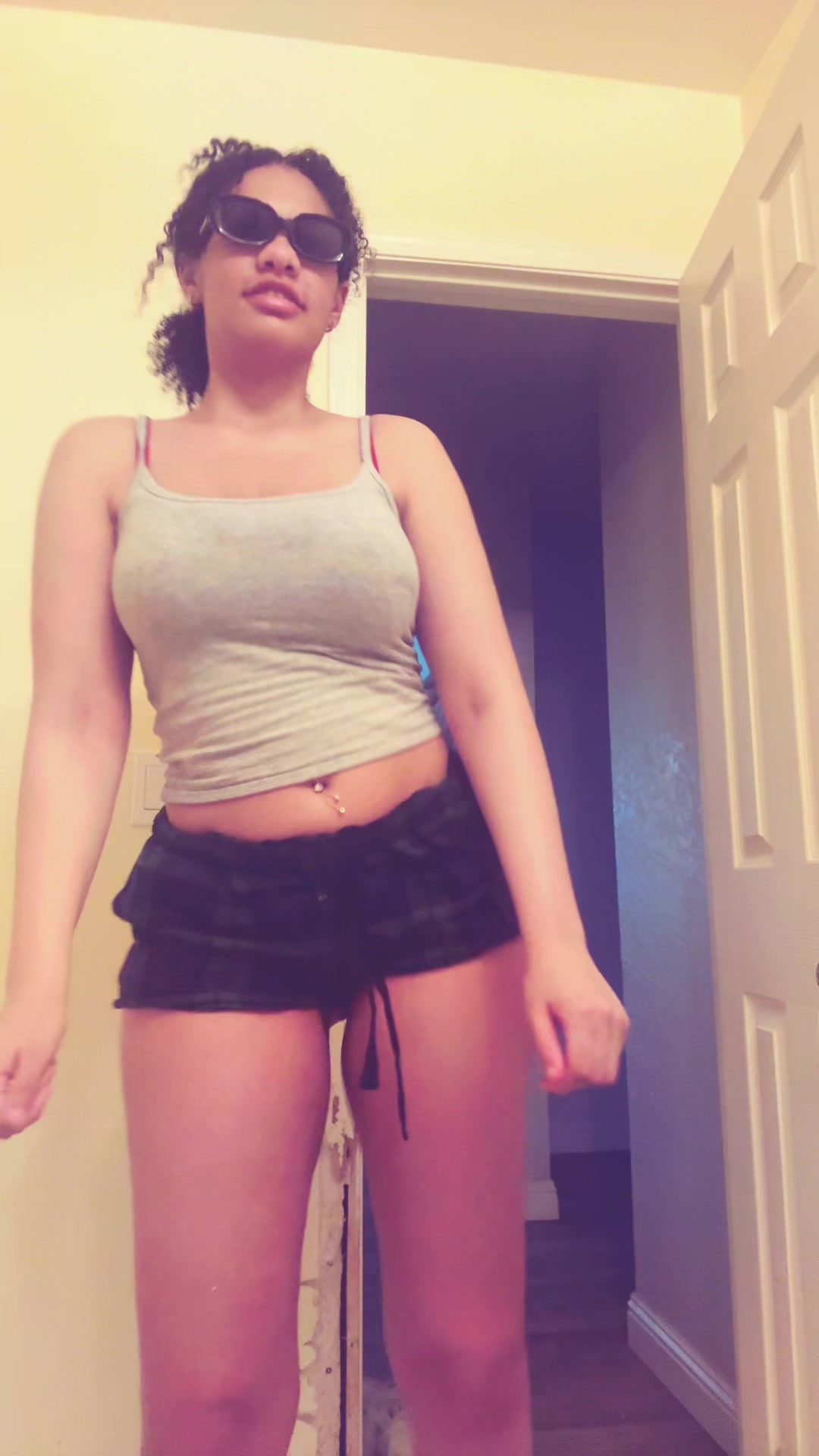 @𝒟𝑜𝓃𝓎𝒶💋