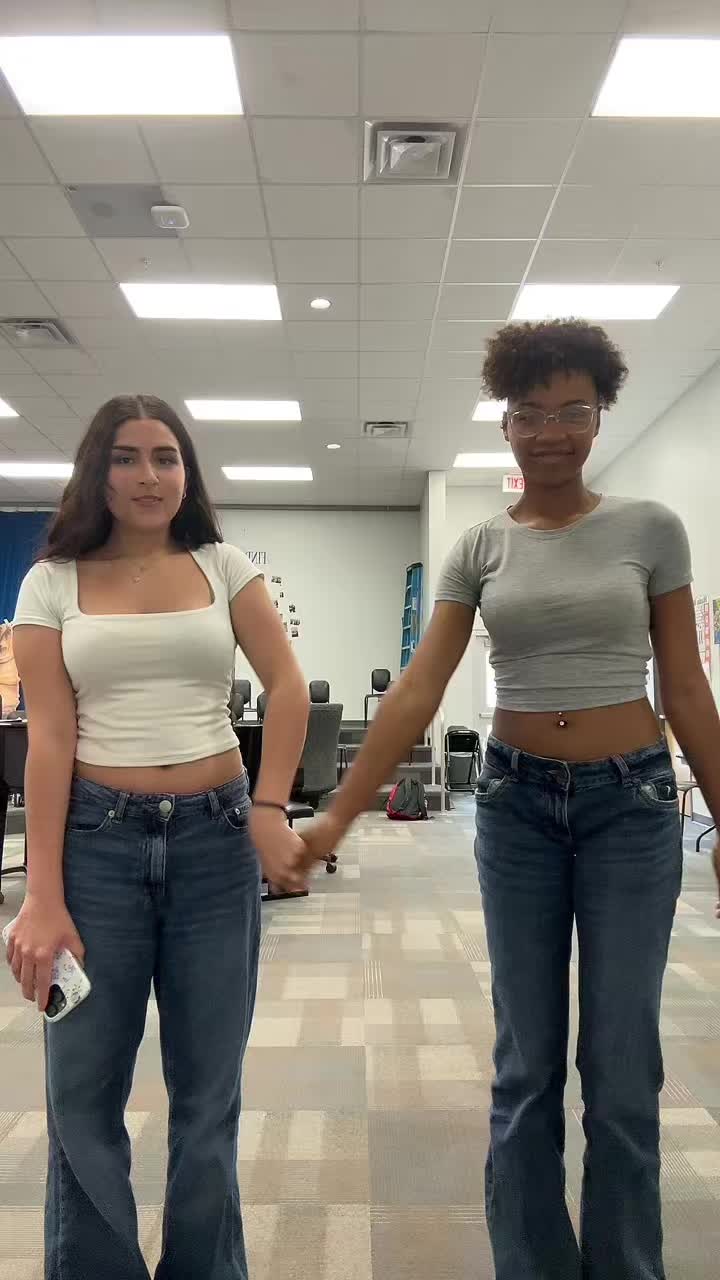 @isabella