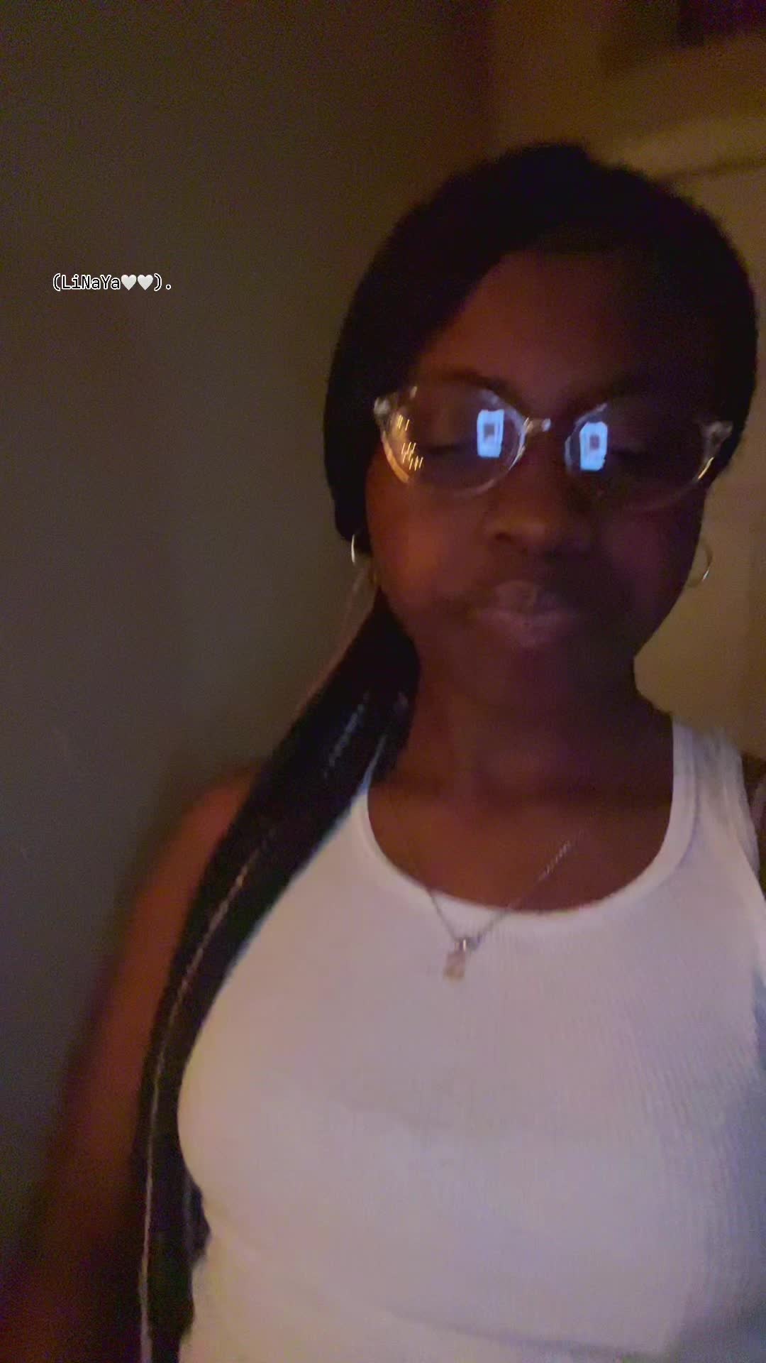 @niayanaa0