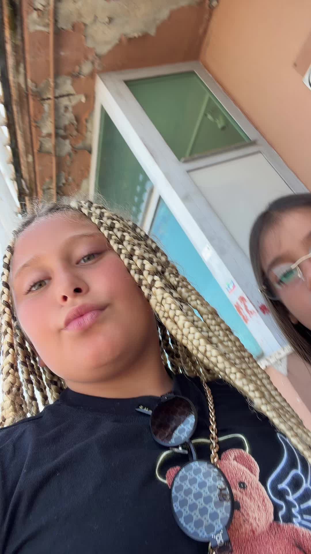 @SELENAFROZEN