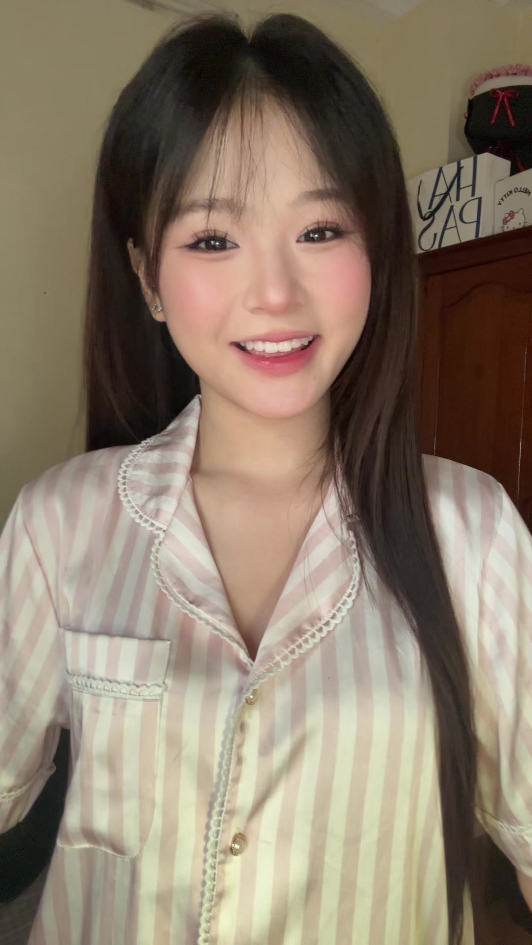 @Uni