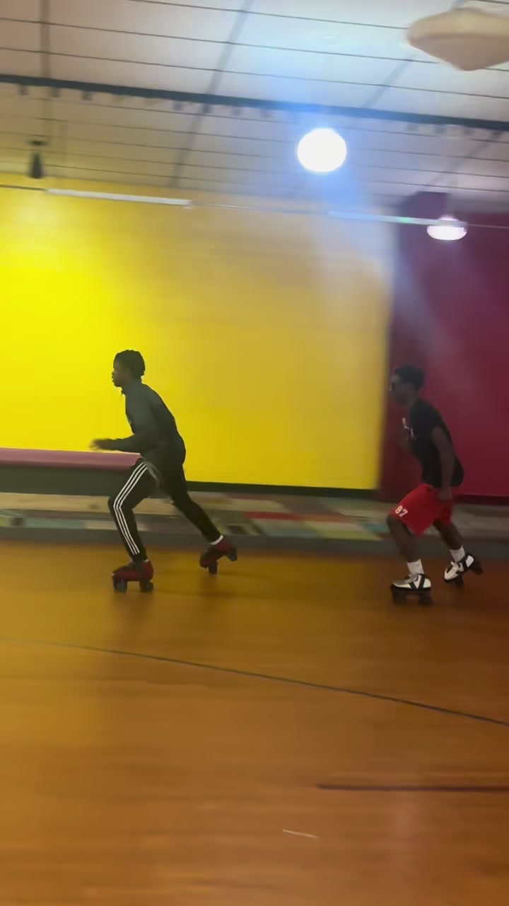 @Hardwood Skaterz🛼💯