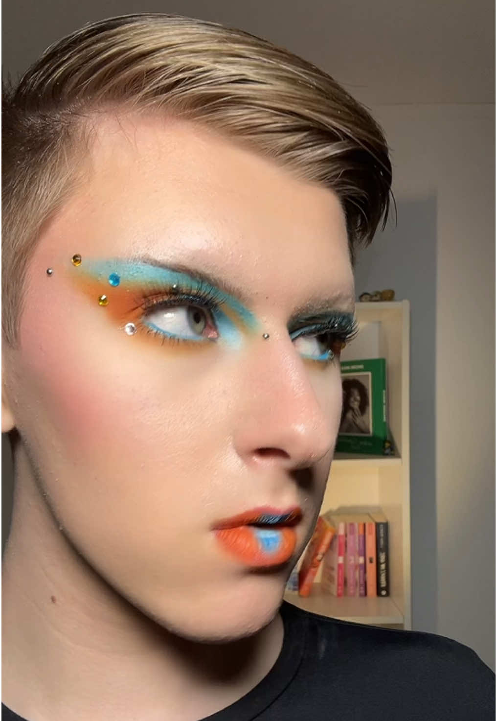@Antoiiines🎨✨