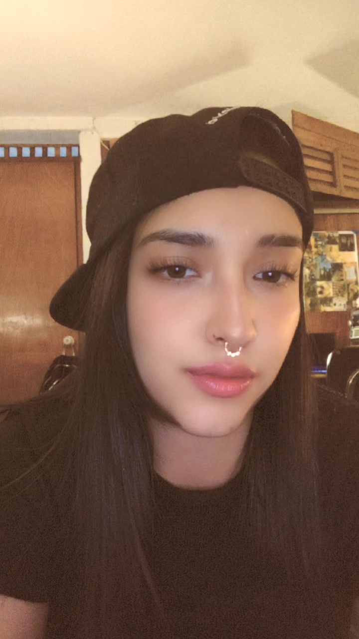 @Jey🖤