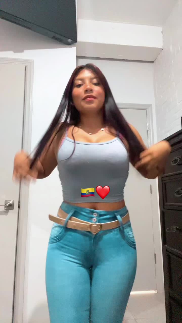 @melanycandoo