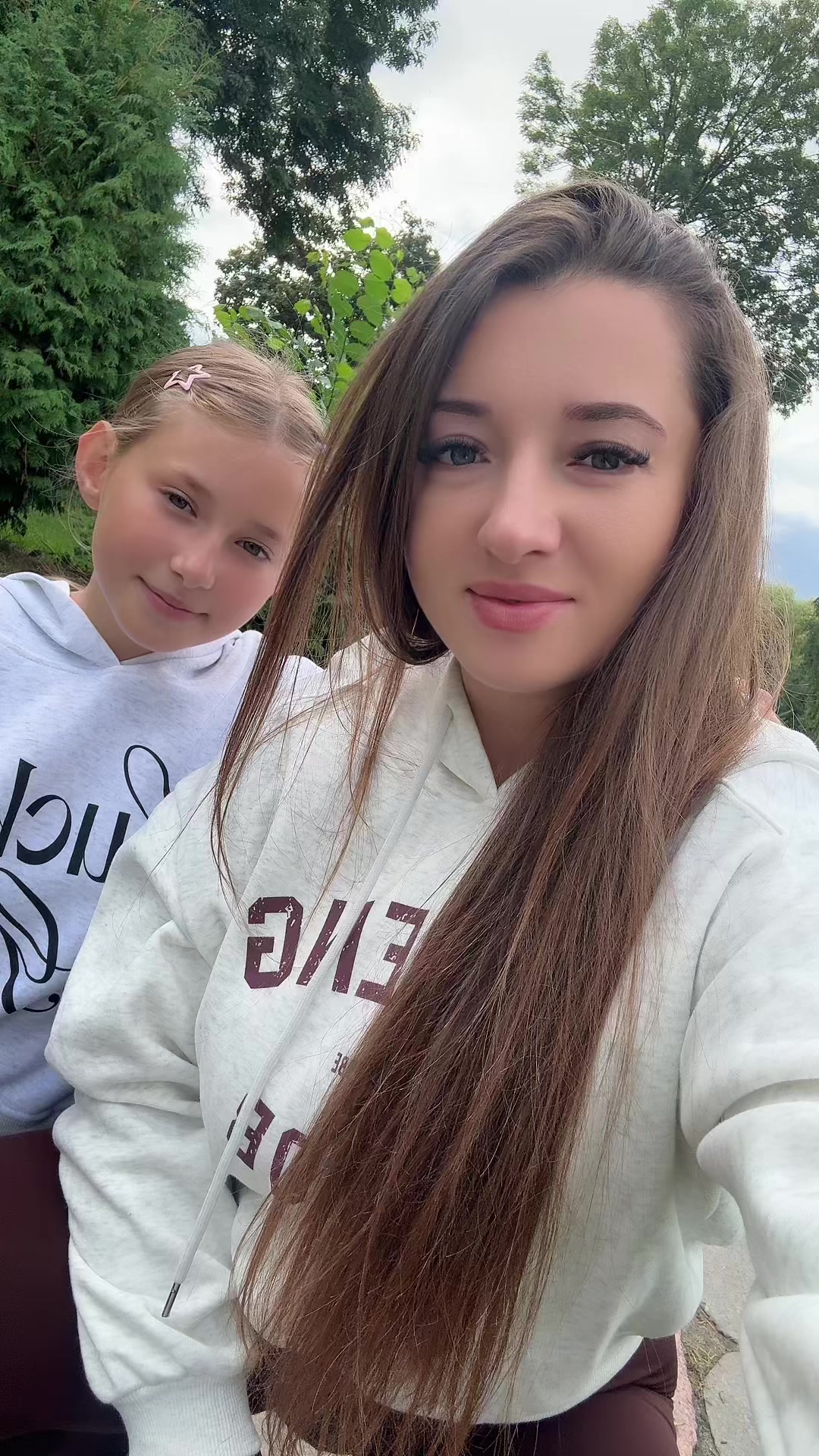 @Анжела😉