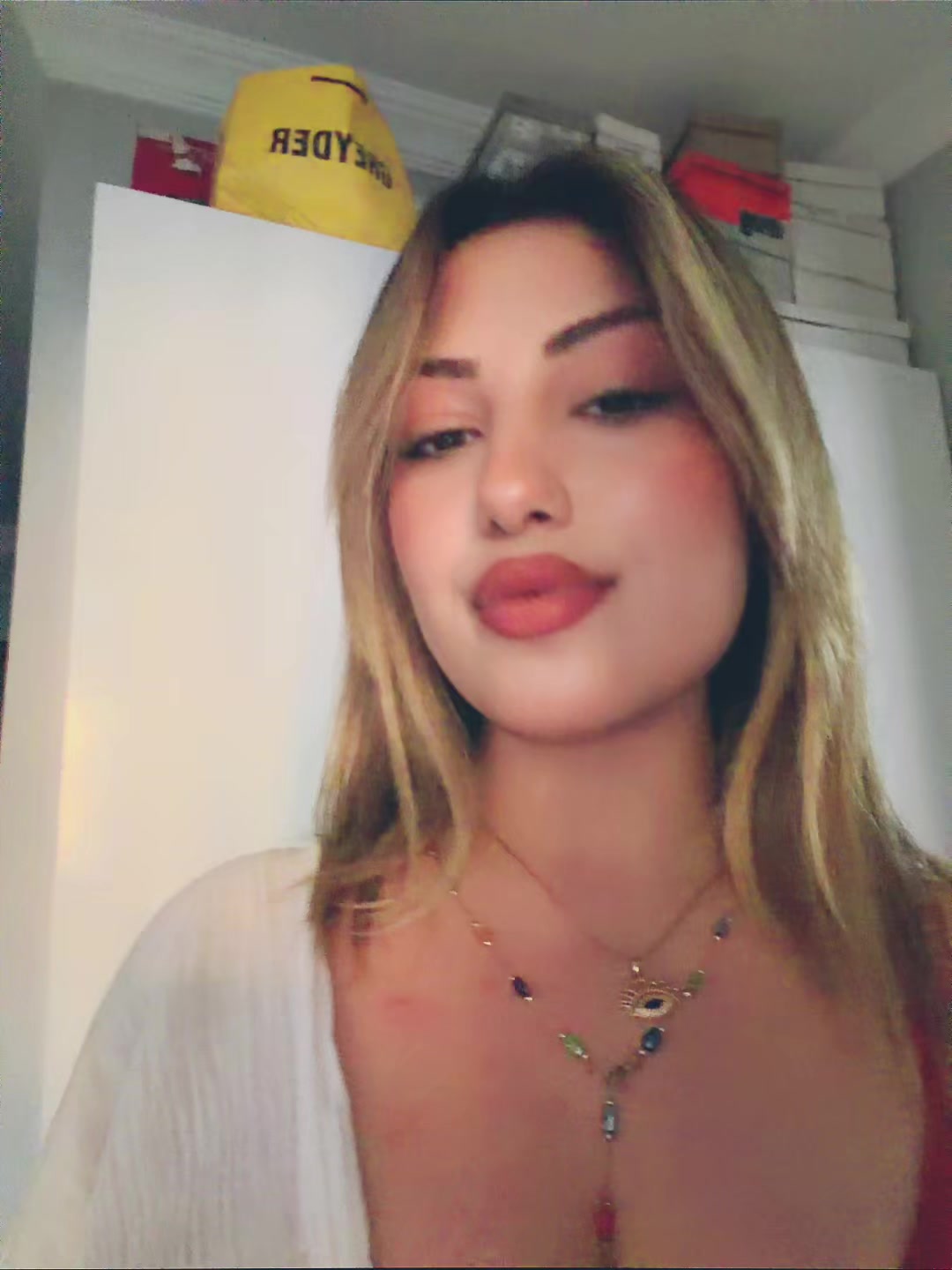 @alyell_