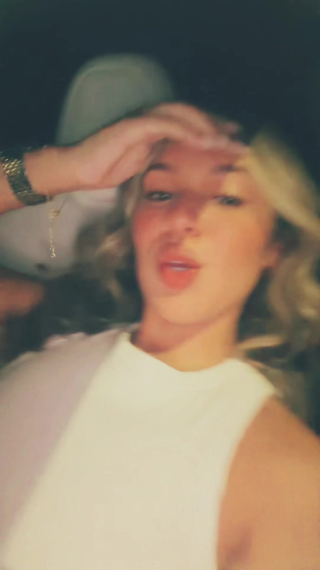 @melowelo