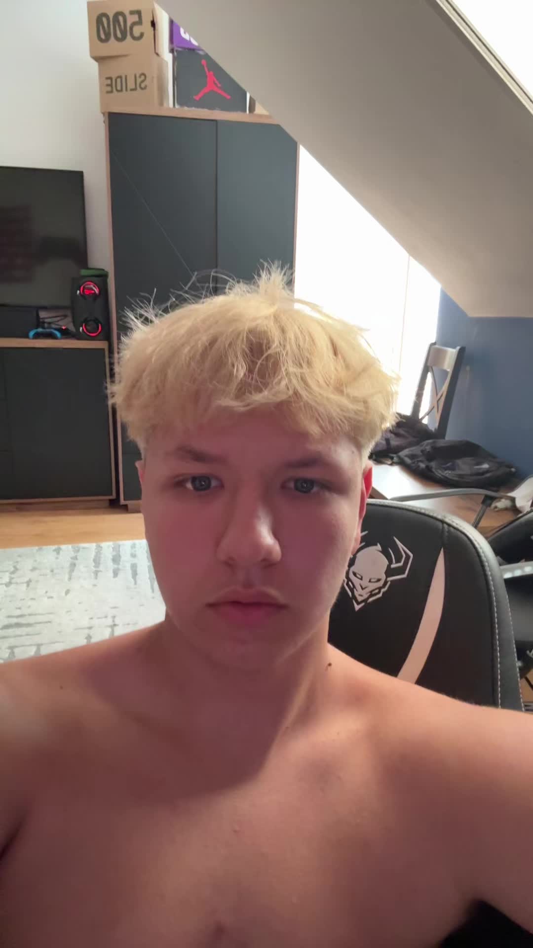 @kula444_