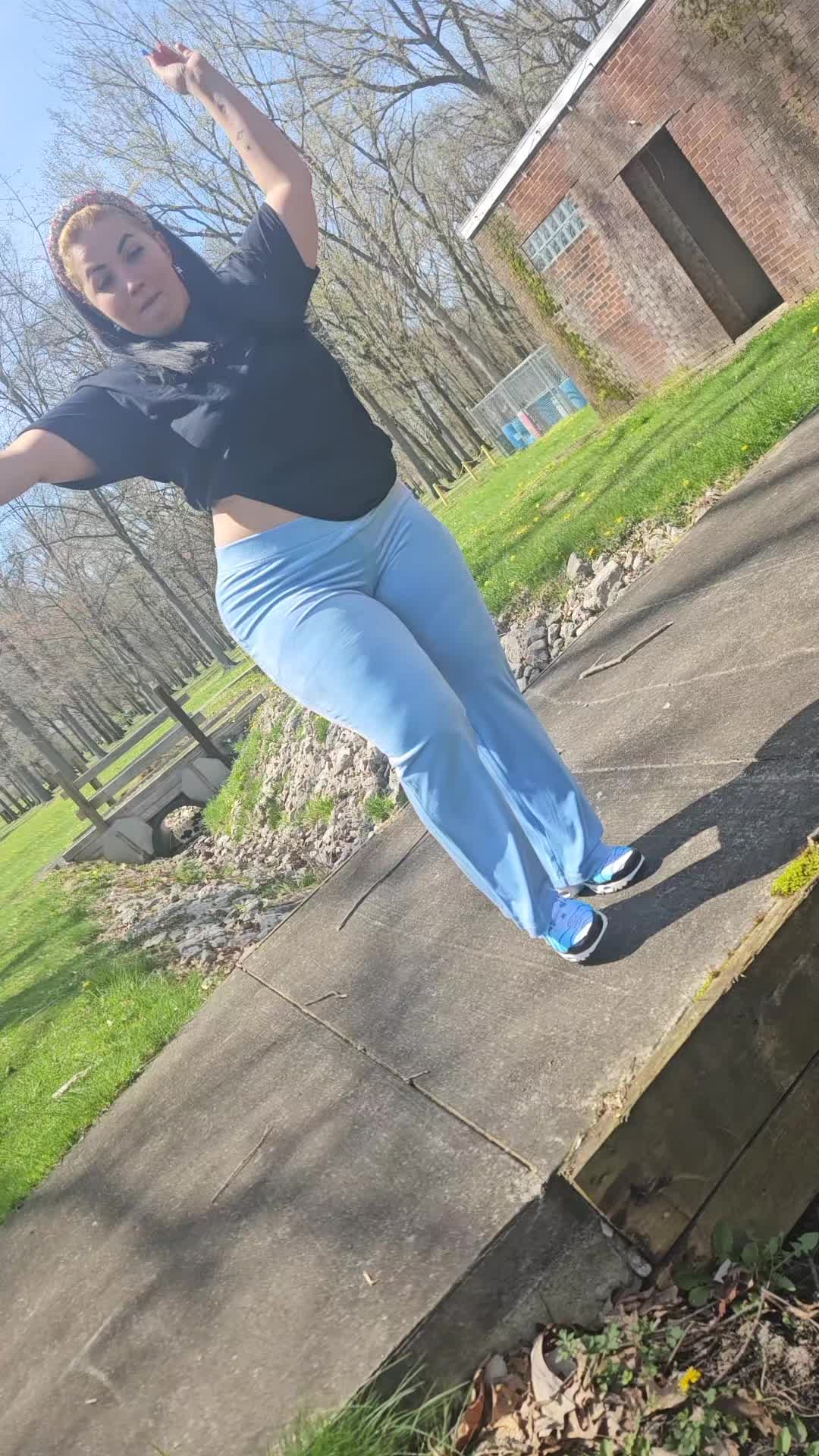 @mariely