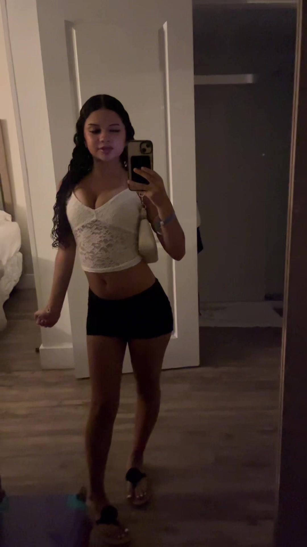 @👑