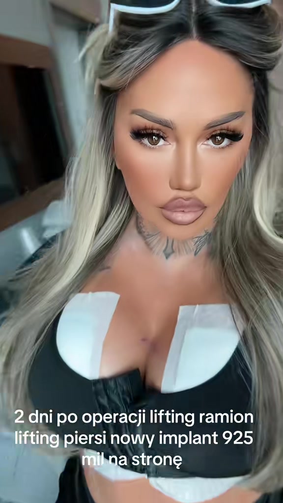 @Lala_laluna_official