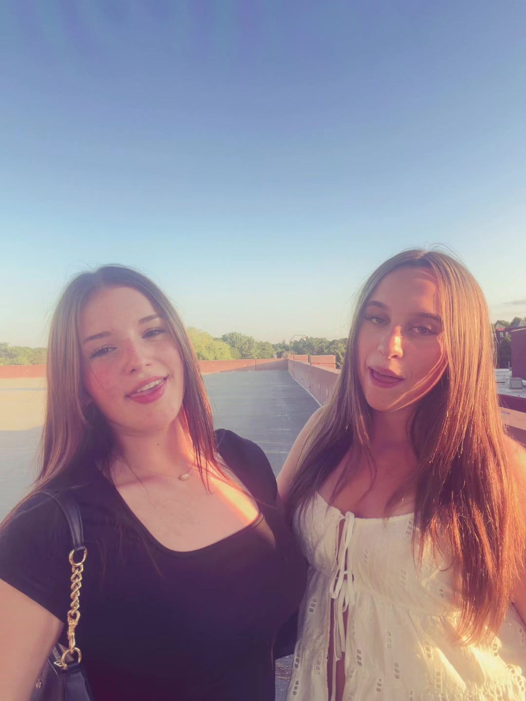 @avasspam821