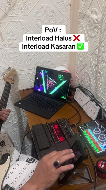 @[H][O][W][E][R]