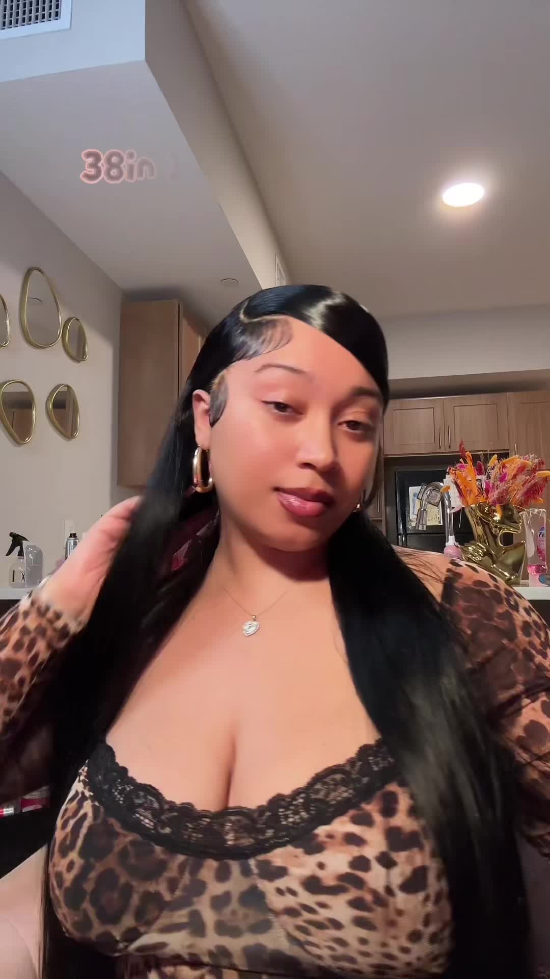 @YourAuntieMoe