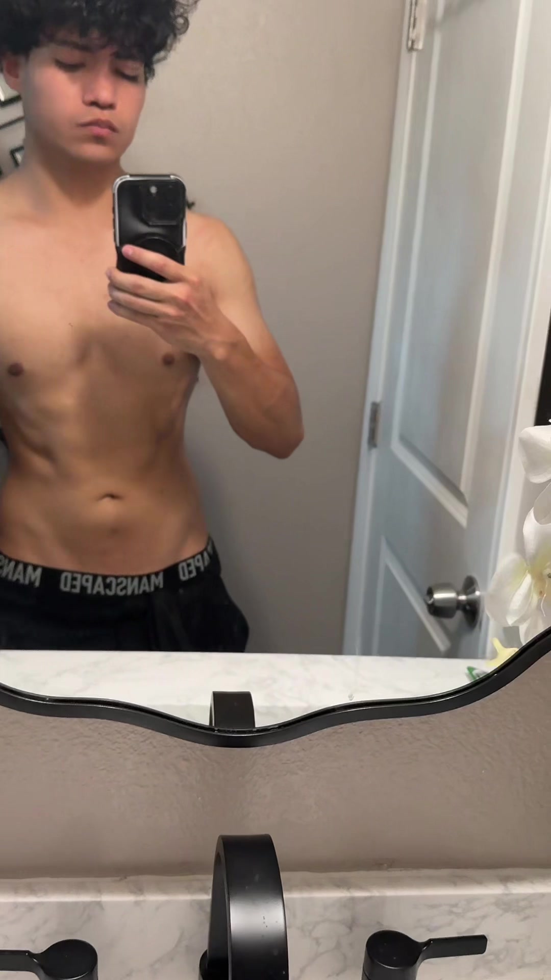 @Basni_Diaz