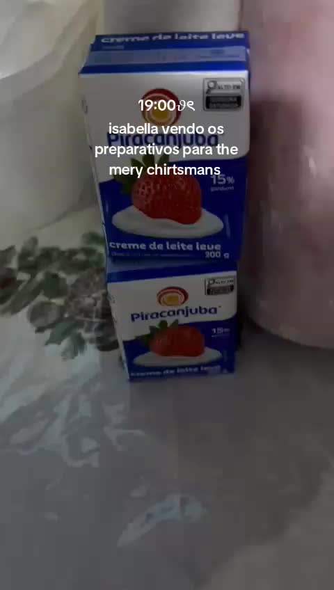 @oque a isabella ta fazendo?