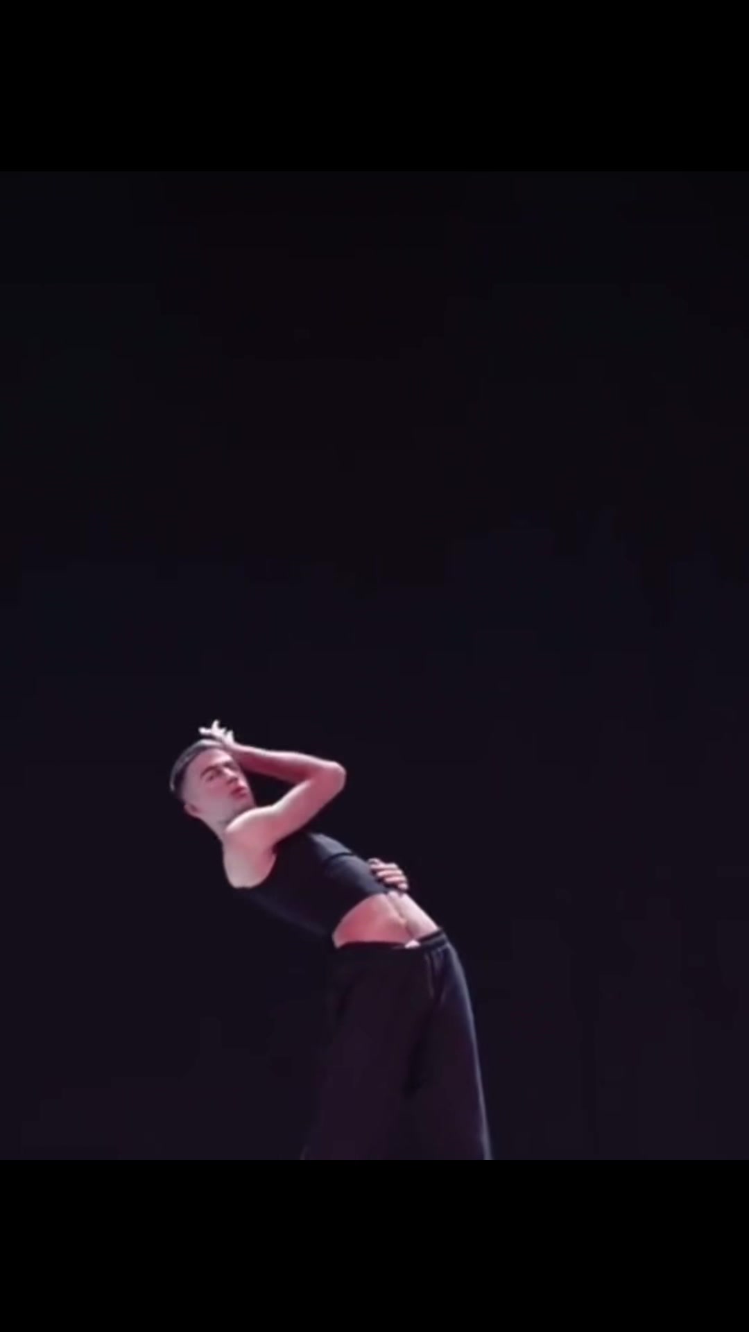 @j0hnmlvc 🇨🇦