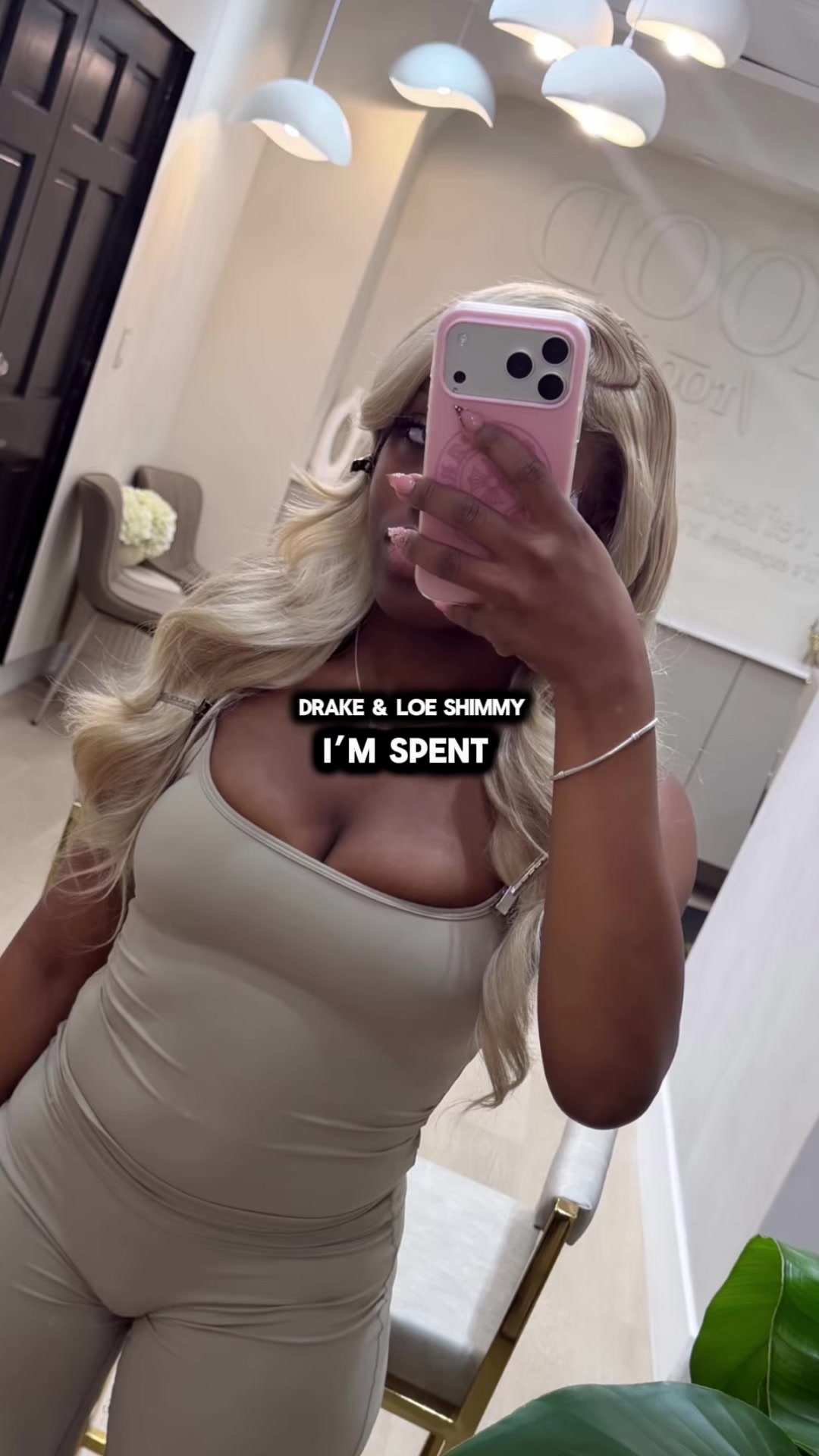 @👸🏽
