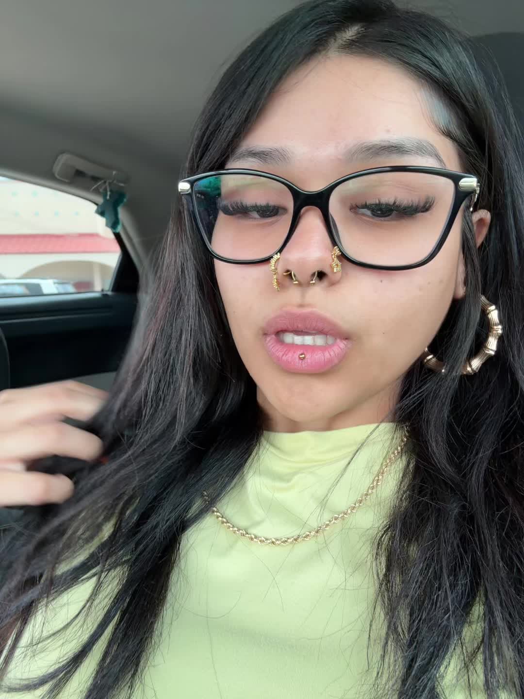 @g