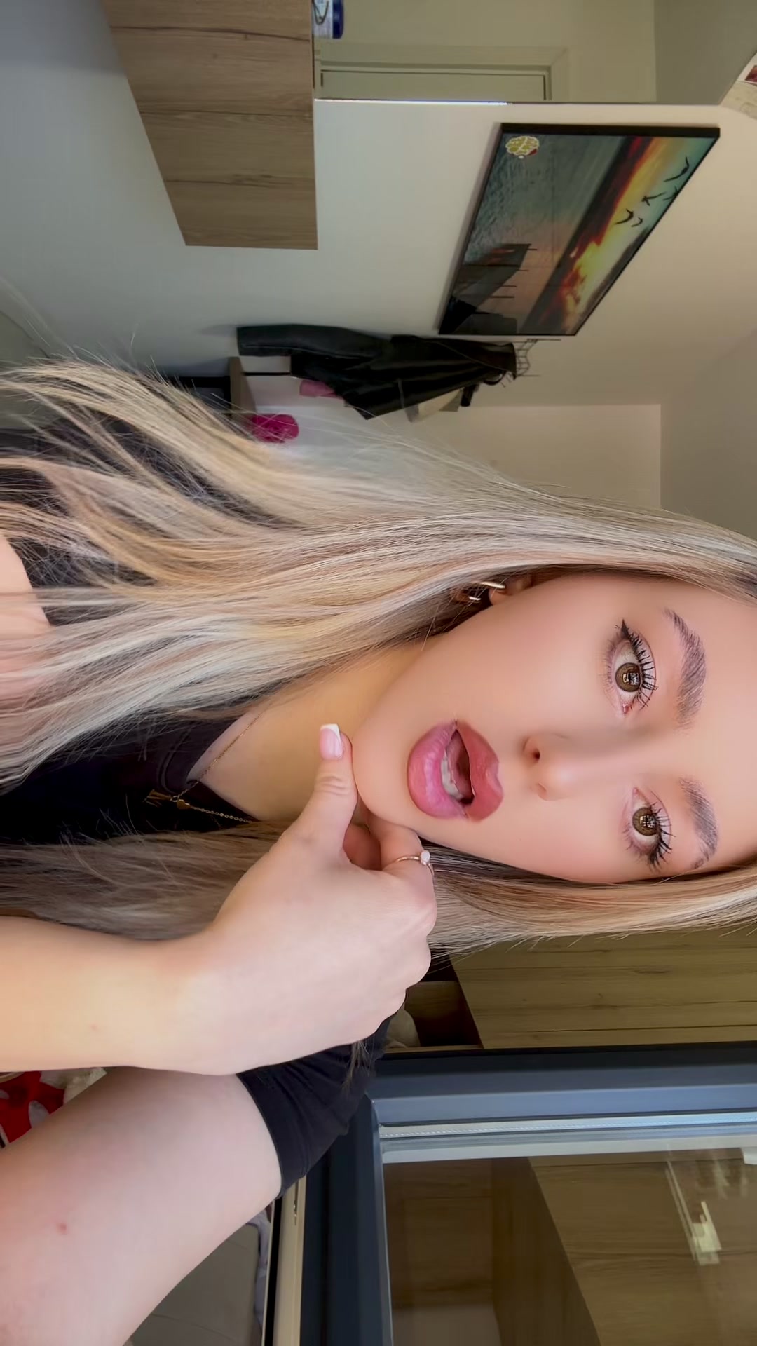 @𝐃𝐈𝐎𝐍𝐀 𝐇𝐀𝐉𝐑𝐈𝐙𝐈
