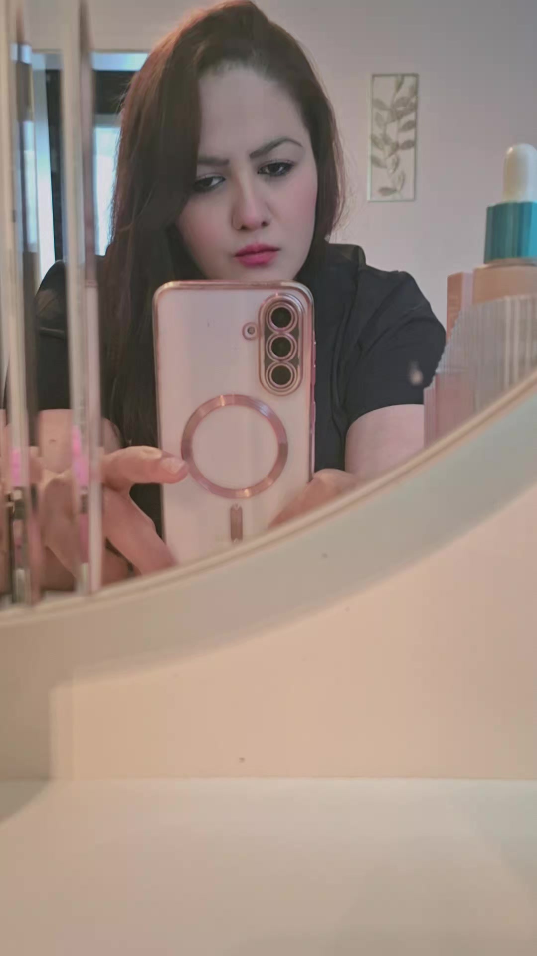 @𝒶𝓃𝓰ℯ𝓁ℴ𝓋𝒶 ꨄ︎